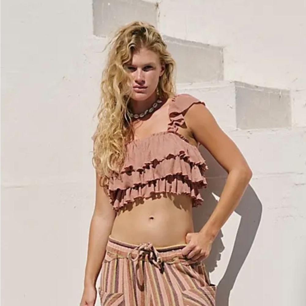 Free People Free-est Ribbed Ruffle
Cropped Top - Aged Terracotta
(New With Tags)